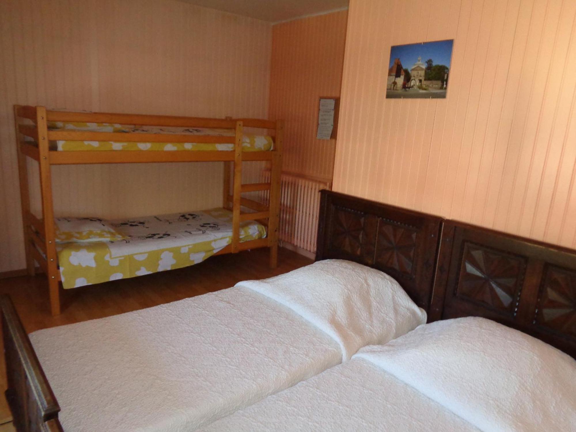 Au Pied Du Cognelot Bed & Breakfast Chalindrey Exterior photo